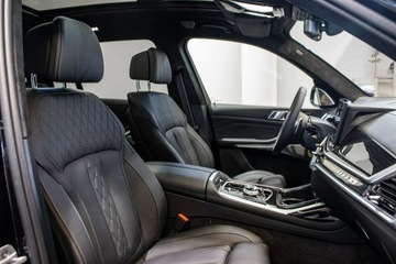 BMW X7 SUV Facelifting 3.0 40d 352KM 2025 BMW X7 xDrive40d - Dostępne od ręki!, zdjęcie 17