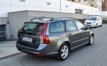 Volvo V50 1.6 DRIVe 109KM 2010 Volvo V50 Lift 2010 r. Bezwypadkowy Skory 1.6 Diesel 109KM, zdjęcie 3