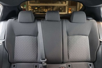 Toyota C-HR I Crossover Facelifting 1.8 Hybrid 122KM 2023 Toyota C-HR 1.8 Hybrid Style 1.8 Hybryda 122KM, zdjęcie 13