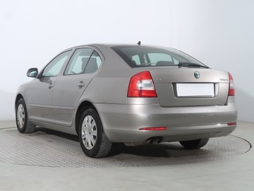 Skoda Octavia II Hatchback Facelifting 1.4 TSI 122KM 2010 Skoda Octavia 1.4 TSI, Salon Polska, Klima, zdjęcie 3