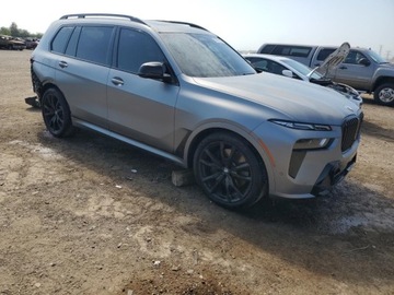 BMW X7 2024 BMW X7 M60i 2024 4.4l 4.4 Benzyna 523KM, zdjęcie 4