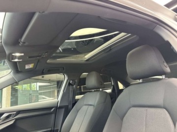 Audi A3 8Y Limousine 1.5 35 TFSI 150KM 2023 Audi A3 Limousine 35 TFSI mHEV Advanced S tronic Szyberdach Kamera LED, zdjęcie 3