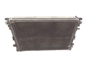 AUDI OE 8W0121251AB CHLADIČ SYSTÉM CHLAZENÍ MOTORU