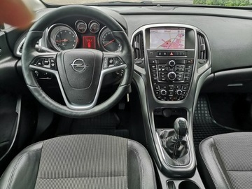 Opel Astra J Sports Tourer Facelifting 1.4 Turbo ECOTEC 140KM 2013 Opel Astra 1.4 16v 140KM Klimatronik Tempomat, zdjęcie 15