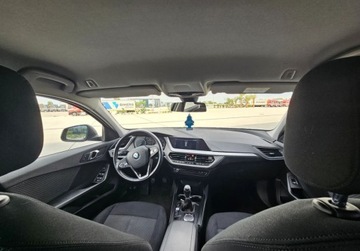 BMW Seria 1 F40 Hatchback 1.5 116d 116KM 2021 BMW Seria 1 F40 2021 r. Stan damochodu BARDZO DOBRY 1.5 Diesel 116KM, zdjęcie 18