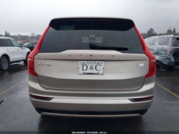 Volvo XC90 II 2023 Volvo XC 90 Recharge Plug-In Hybrid T8 Plus Dark Theme 2023 2.0 Hybryda, zdjęcie 4