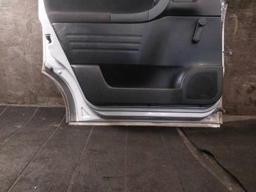 DVEŘE KOMPLETNÍ LEVÝ ZADNÍ OPEL ZAFIRA A Z157