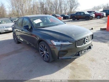 Volvo S60 III 2022 Volvo S60 2022 VOLVO S60 B5 INSCRIPTIONB5 MOMENTUM 2.0 Benzyna 247KM, zdjęcie 1