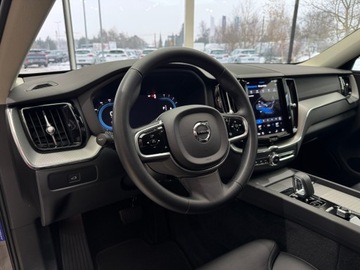 Volvo XC60 II 2022 Volvo XC 60 B5 AWD Plus Dark / 1 właściciel / Salo, zdjęcie 6