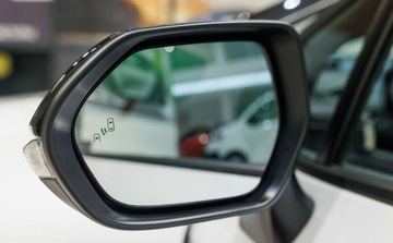 Toyota Corolla XII TS Kombi Facelifting 2.0 Hybrid Dynamic Force 196KM 2023 Toyota Corolla 2.0 Hybrid GR Sport Dynamic 2.0 Hybryda 197KM, zdjęcie 17