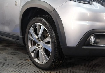 Peugeot 2008 I SUV Facelifting 1.2 PureTech 130KM 2019 Peugeot 2008 Crossway Kamera cofania Panorama Kubelkowe fotele 1.2, zdjęcie 12