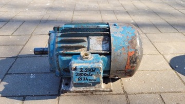 Электродвигатель МЭЗ 2,2кВт 2800 2900 об/мин АКЦИЯ ДО КОНЦА ГОДА