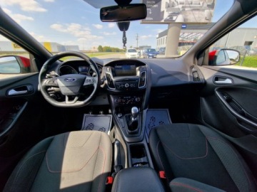 Ford Focus III Hatchback 5d facelifting 1.0 EcoBoost 125KM 2017 Ford Focus 1.0 EcoBoost 125Ps ST-Line Navi Kamera Piekny Gwarancja 125KM, zdjęcie 16