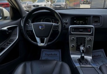 Volvo V60 I Kombi Facelifting 2.0 D4 DRIVE-E 190KM 2016 Volvo V60 D4 190KM SKORY BEZWYPADKOWY automat gwarancja 2.0, zdjęcie 31