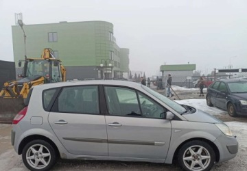 Renault Scenic II 2.0 i 16V 136KM 2004 Renault Scenic Renault Scenic 2.0 Benzyna 135KM, zdjęcie 4