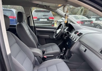 Volkswagen Touran I 2.0 TDI 140KM 2004 Volkswagen Touran Polski salon 2.0 Diesel 141KM, zdjęcie 8