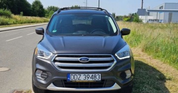 Ford Escape III 2017 Ford Escape Ford Escape 1.5 EcoBoost AWD SE 1.5 Benzyna 182KM, zdjęcie 4