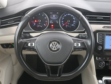 Volkswagen Passat B8 Variant 1.4 TSI BlueMotion Technology ACT 150KM 2016 VW Passat 1.4 TSI, Salon Polska, Serwis ASO, zdjęcie 14