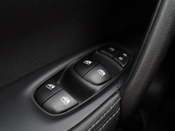 Nissan Qashqai II Crossover Facelifting 1.3 DIG-T  160KM 2018 Nissan Qashqai 1.3 DIG-T, Salon Polska, zdjęcie 16