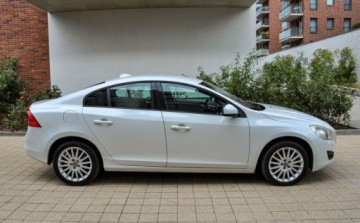 Volvo S60 II Sedan 2.0 D3 163KM 2013 Volvo S60 2,0D (163KM) R5 Automat Salon PL 2013 r. 2.0 Diesel 163KM, zdjęcie 8