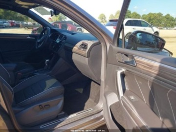 Volkswagen Tiguan III 2024 Volkswagen Tiguan 2024 Volkswagen Tiguan 2.0T SEL R-Line 4MOTION 2.0 184KM, zdjęcie 6