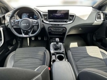 Kia Proceed Shooting Brake Facelifting 1.5 T-GDI 160KM 2023 Kia ProCeed Salon PL 1,5T GDI GT-Line TECAEB 1.5 Benzyna 160KM, zdjęcie 4