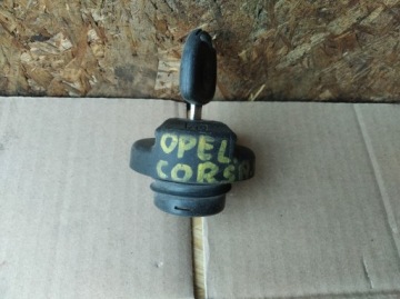 KLUCZYK + KOREK WLEWU OPEL CORSA B
