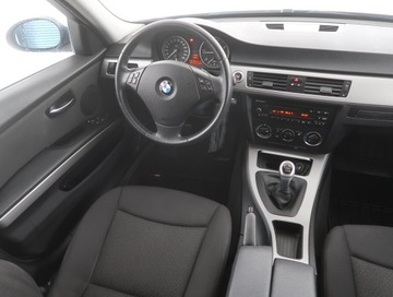 BMW Seria 3 E90-91-92-93 Touring E91 2.0 318d 143KM 2008 BMW 3 318 d, Klima ,Bezkolizyjny, Parktronic,ALU, zdjęcie 6