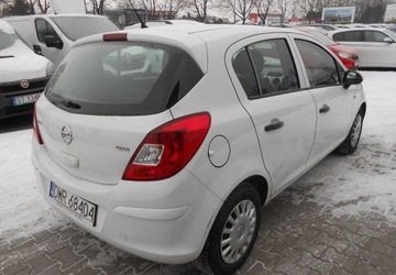 Opel Corsa D Hatchback 5d Facelifting 1.3 CDTI ECOTEC 75KM 2013 Opel Corsa Opel Corsa D 1.3 DIESEL 75 KM 1.2 Diesel 75KM, zdjęcie 4