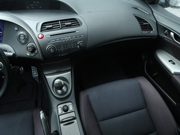 Honda Civic VIII Hatchback 3d 1.8 i-VTEC 140KM 2009 Honda Civic 1.8 i, Klima, Klimatronic, Tempomat, zdjęcie 7