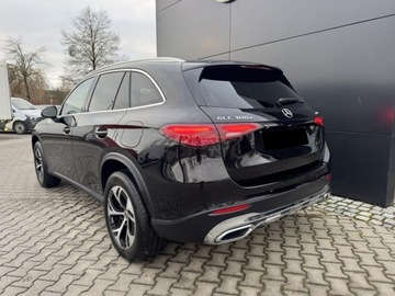 Mercedes GLC C254/X254 SUV Plug-In 2.0 300e 313KM 2025 GLC 300 e 4-Matic Avantgarde 2.0 (313KM) 2025, zdjęcie 1