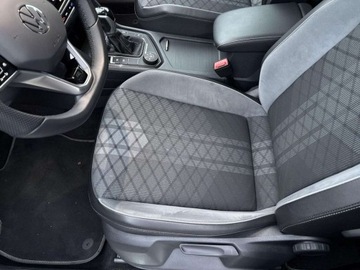 Volkswagen Tiguan II SUV Facelifting 2.0 TDI 200KM 2022 Volkswagen Tiguan R-line LED Matrix tempomat ACC navi Ambient FV23, zdjęcie 10