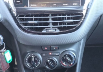 Peugeot 2008 I SUV Facelifting 1.2 PureTech 82KM 2017 Peugeot 2008 Peugeot 2008 1.2 Access Pierwszy Wlasciciel 1.2 82KM, zdjęcie 12