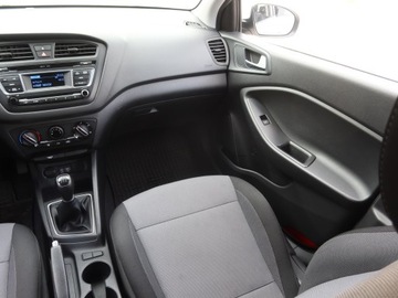 Hyundai i20 II Coupe 1.2 MPI 84KM 2016 Hyundai i20 1.2, Salon Polska, Serwis ASO, Klima, zdjęcie 7