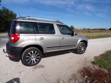 Skoda Yeti Minivan 1.2 TSI 105KM 2012 SKODA YETI 1.2 BENZ ZAMIANA, zdjęcie 8