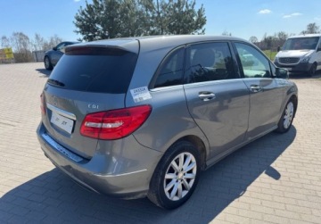 Mercedes Klasa B W246 Sports Tourer 180 CDI BlueEFFICIENCY 109KM 2012 Mercedes-Benz Klasa B 180 CDI 2012r automat bixenon LED Navi kamera, zdjęcie 2