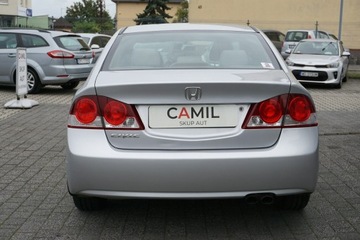 Honda Civic VIII Sedan 1.8 i-VTEC 140KM 2007 Honda Civic 1.8 140KM, polski salon, zadbana,, zdjęcie 5