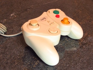 Game PAD Wii LOGIC3 B.ŁADNY