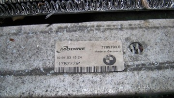 BMW 3 E46 2.0D 03R CHLADIČ VODY KLIMATIZACE INTERCOOLER KOMPLET