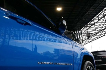 Jeep Grand Cherokee V 2023 Jeep Grand Cherokee Overland Long 3.6 Radar Navi Alpine Panorama Wentylacj, zdjęcie 32