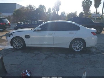 BMW Seria 3 G20-G21 2023 BMW Seria 3 330e 2023 2.0l 2.0 Hybryda 180KM, zdjęcie 2