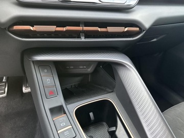Cupra Terramar SUV 1.5 eTSI 150KM 2025 Cupra Terramar 1.5 eTSI 150KM Pakiet Edge Pakiet D, zdjęcie 27