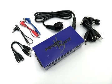 Harley Benton PowerPlant производит блок питания