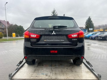 Mitsubishi ASX I SUV Facelifting 2016 1.6 117KM 2017 Mitsubishi ASX 1.6 benzyna 117 koni, uszkodzony, zdjęcie 4