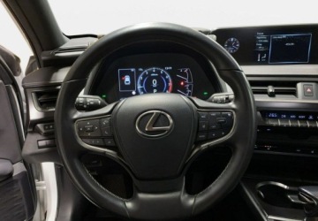 Lexus UX Crossover Facelifting 2.0 200 173KM 2022 Lexus UX VAT 23 200 F Impression 173KM CVT 20222023 r., salon PL, I wl., zdjęcie 19
