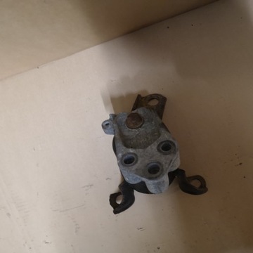 FORD B MAX B-MAX UCHYCENÍ ULOŽENÍ MOTORU 1.5 TDCI