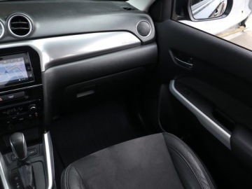 Suzuki Vitara III SUV 1.6 VVT 120KM 2016 Suzuki Vitara 1.6 VVT, Salon Polska, zdjęcie 7