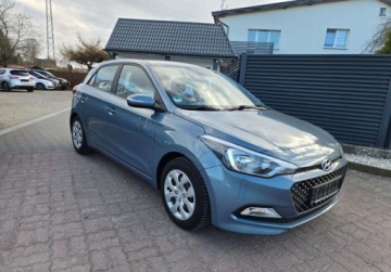 Hyundai i20 II Coupe 1.2 MPI 84KM 2017 Hyundai i20 Swiezo sprowadzony Zarejestrowany Ubezpieczony. 1.2 84KM, zdjęcie 5