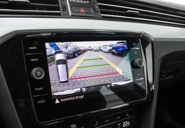 Volkswagen Passat B8 Variant Facelifting 1.5 TSI EVO 150KM 2023 Volkswagen Passat 1.5 TSI EVO Business DSG, podgrzewane fotele, kamera cof, zdjęcie 17