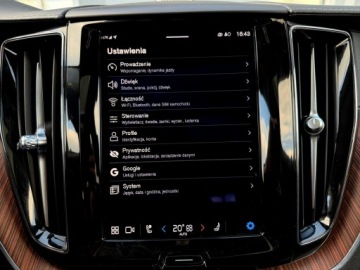 Volvo XC60 II Crossover Plug-In Facelifting 2.0 T8 455KM 2023 Volvo XC 60 INSCRIPTION panorama ful led, zdjęcie 26